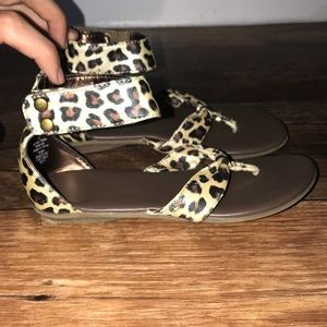 Girl’s cheetah sandals